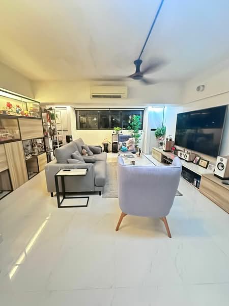 156 Tampines Street 12, 156 Tampines Street 12, 3 Bedrooms, 1,614 sqft, HDB Flat For Sale, by Joey Cheng, 500157976 - Living Room - PropertyGuru.com.sg