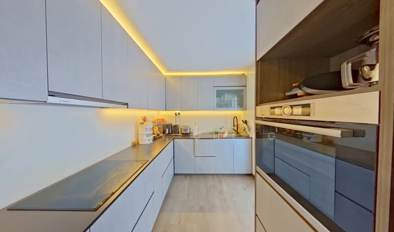 156 Tampines Street 12, 156 Tampines Street 12, 3 Bedrooms, 1,614 sqft, HDB Flat For Sale, by Joey Cheng, 500157976 - Kitchen - PropertyGuru.com.sg