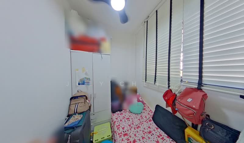 156 Tampines Street 12, 156 Tampines Street 12, 3 Bedrooms, 1,614 sqft, HDB Flat For Sale, by Joey Cheng, 500157976 - Helper or guest room - PropertyGuru.com.sg