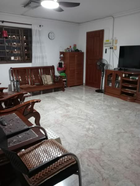 422 Bedok North Road, 422 Bedok North Road, Room Rental, 120 sqft, HDB Flat For Rent, by Wee Ming Hao, 500157983 - Living Room - PropertyGuru.com.sg