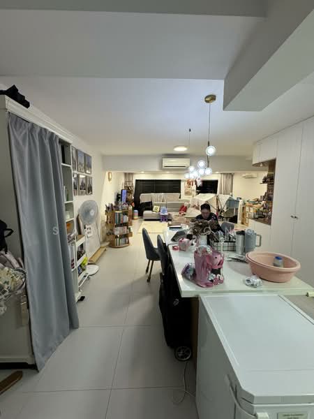 523 Woodlands Drive 14, 523 Woodlands Drive 14, 3 Bedrooms, 1,386 sqft, HDB Flat For Sale, by Samuel Yong, 500157986 - Living Room - PropertyGuru.com.sg