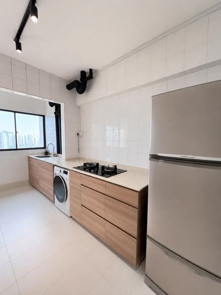 234 Compassvale Walk, 234 Compassvale Walk, 3 Bedrooms, 1,076 sqft, HDB Flat For Rent, by Simon Yap, 500157991 - Kitchen - PropertyGuru.com.sg