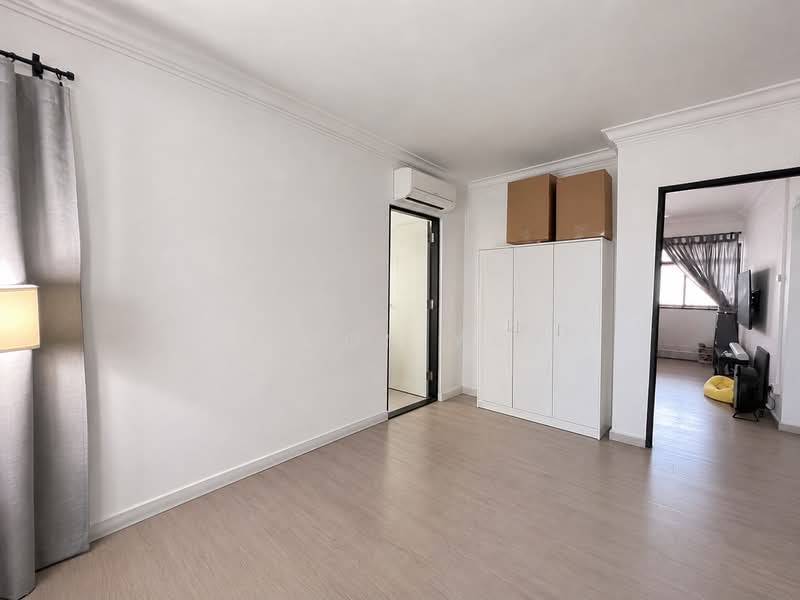 234 Compassvale Walk, 234 Compassvale Walk, 3 Bedrooms, 1,076 sqft, HDB Flat For Rent, by Simon Yap, 500157991 - Master bedroom - PropertyGuru.com.sg
