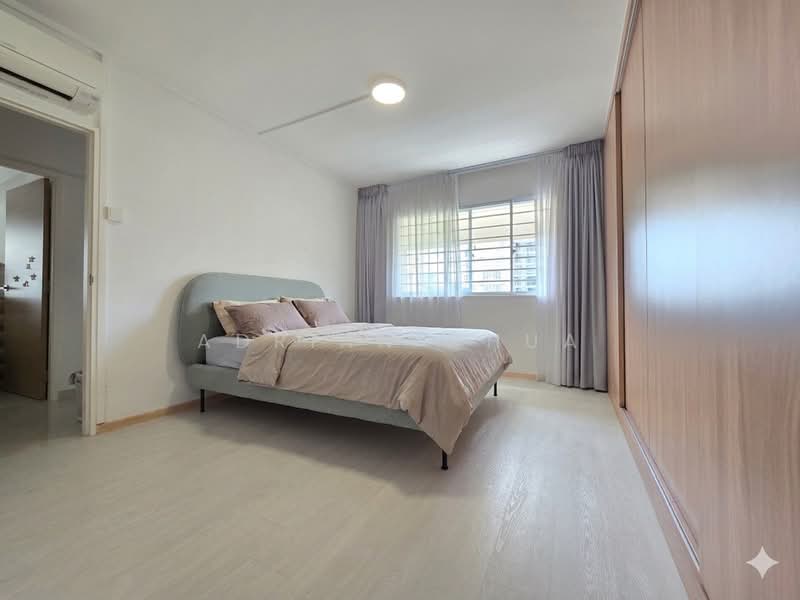 235 Bishan Street 22, 235 Bishan Street 22, 3 Bedrooms, 1,130 sqft, HDB Flat For Sale, by Adrian Chua, 500157992 - Master Bedroom - PropertyGuru.com.sg