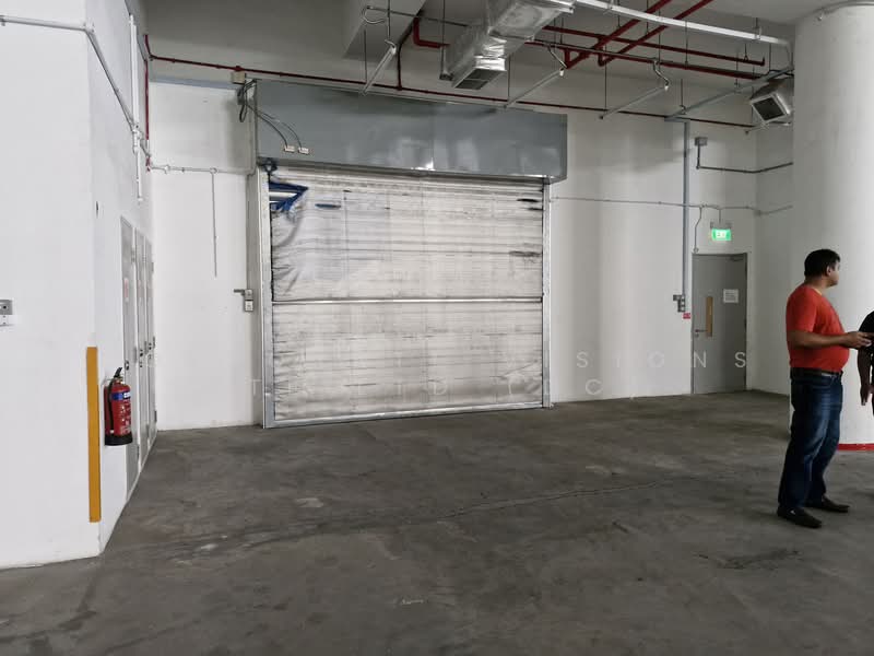 Warehouse in Changi South for Rent, Changi South, 17,000 sqft, Warehouse For Rent, by DENNIS CHENG, 500157995 - Interior - CommercialGuru.com.sg