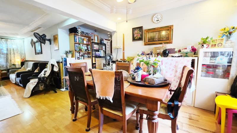 621 Bedok Reservoir Road, 621 Bedok Reservoir Road, 3 Bedrooms, 1,302 sqft, HDB Flat For Sale, by Ina Sultan, 500158001 - Living Room - PropertyGuru.com.sg
