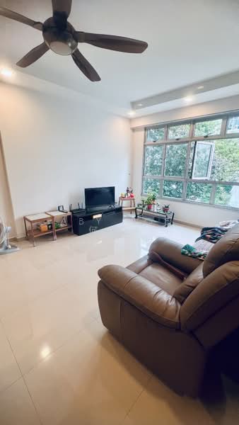 424C Yishun Avenue 11, 424C Yishun Avenue 11, 3 Bedrooms, 990 sqft, HDB Flat For Sale, by Aby Hoe 何惠冰, 500158005 - Living Room - PropertyGuru.com.sg