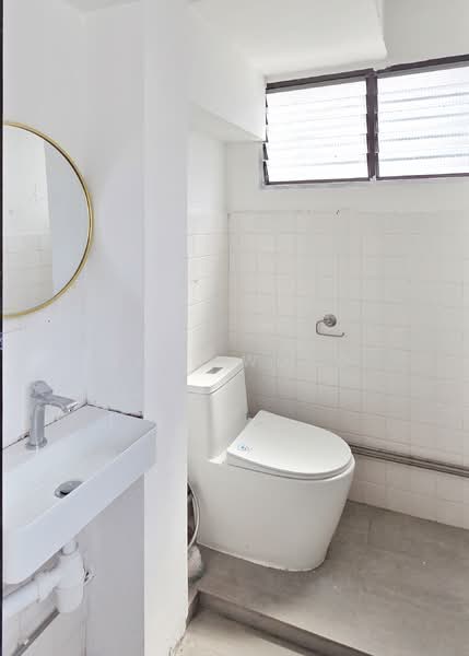 449 Clementi Avenue 3, 449 Clementi Avenue 3, 2 Bedrooms, 700 sqft, HDB Flat For Rent, by Alex Wong, 500158011 - Bathroom - PropertyGuru.com.sg