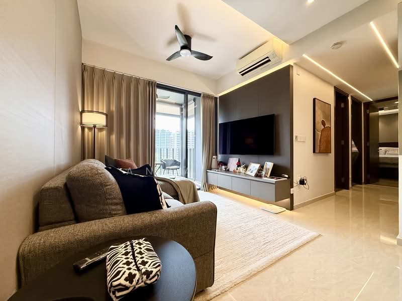 Grandeur Park Residences, 11 Bedok South Avenue 3, 3 Bedrooms, 883 sqft, Condominium For Sale, by Anna Png, 500158012 - Living Room - PropertyGuru.com.sg