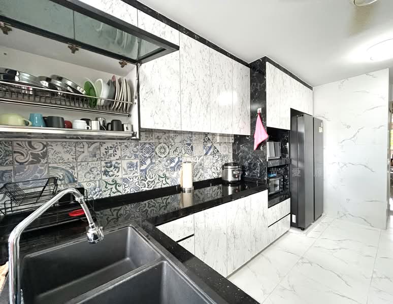 468 Ang Mo Kio Avenue 10, 468 Ang Mo Kio Avenue 10, Room Rental, 350 sqft, HDB Flat For Rent, by Faith Huang 黄愛雁, 500158015 - Kitchen - PropertyGuru.com.sg