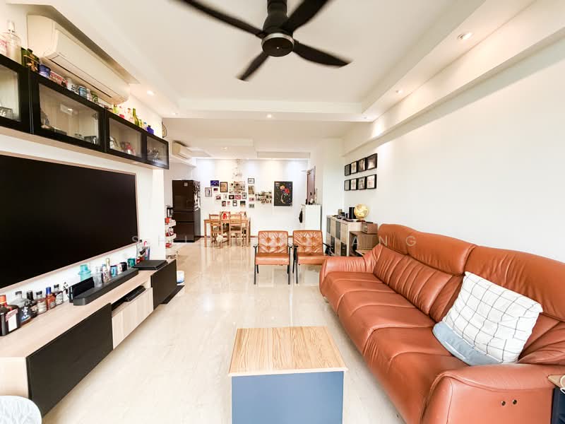 Lilydale, 550 Yishun Ave 6, 3 Bedrooms, 1,195 sqft, Condominium For Sale, by Shirlene Ang, 500158016 - Living Room - PropertyGuru.com.sg