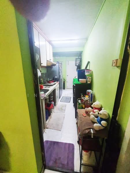 35 Jalan Bahagia, 35 Jalan Bahagia, Room Rental, 100 sqft, HDB Flat For Rent, by Ina Sultan, 500158018 - Kitchen - PropertyGuru.com.sg