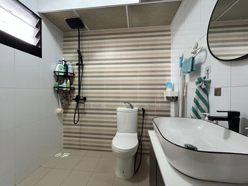 419C Northshore Drive, 419C Northshore Drive, 3 Bedrooms, 1,011 sqft, HDB Flat For Sale, by Zen Seah, 500158023 - Bathroom - PropertyGuru.com.sg