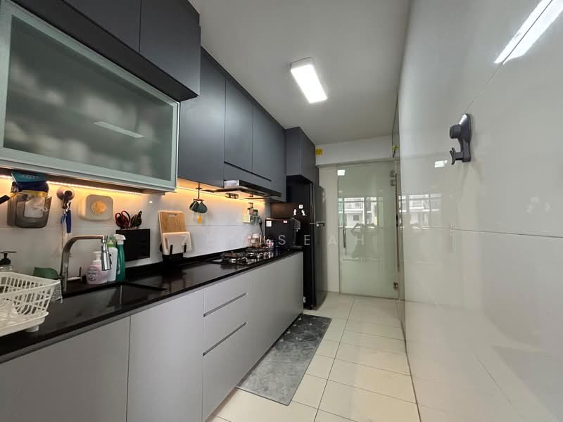 419C Northshore Drive, 419C Northshore Drive, 3 Bedrooms, 1,011 sqft, HDB Flat For Sale, by Zen Seah, 500158023 - Kitchen - PropertyGuru.com.sg