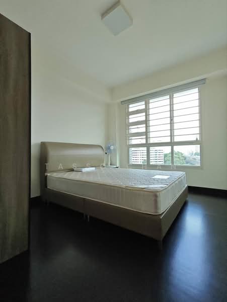 296A Bukit Batok Street 22, 296A Bukit Batok Street 22, 3 Bedrooms, 1,216 sqft, HDB Flat For Rent, by Tasso Chan, 500158027 - Bedroom - PropertyGuru.com.sg