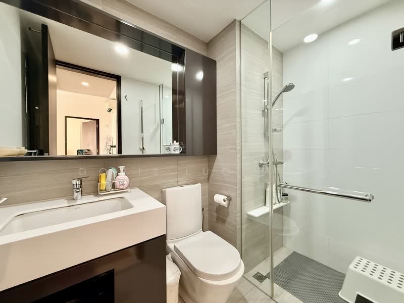 Botanique at Bartley, 223 Upper Paya Lebar Road, 2 Bedrooms, 732 sqft, Condominium For Sale, by Doris Luo 罗之涵, 500158029 - Common Bathroom - PropertyGuru.com.sg