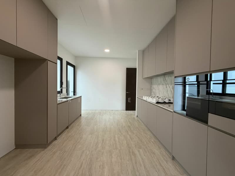 GROVE DRIVE, Grove Drive, 5 Bedrooms, 12,110 sqft, Detached House For Sale, by Pristine Lim, 500158030 - Kitchen - PropertyGuru.com.sg
