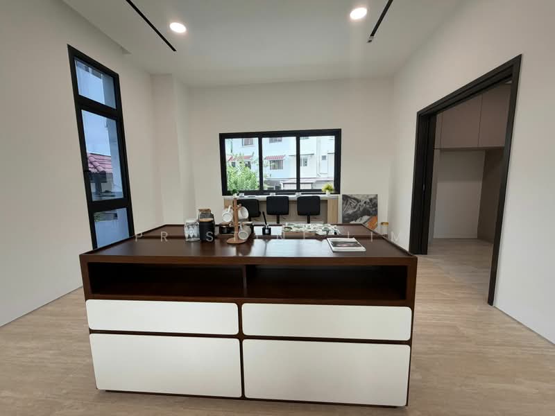 GROVE DRIVE, Grove Drive, 5 Bedrooms, 12,110 sqft, Detached House For Sale, by Pristine Lim, 500158030 - Interior - PropertyGuru.com.sg