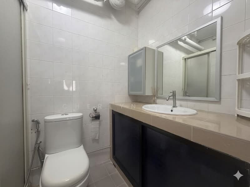 154 Gangsa Road, 154 Gangsa Road, 4 Bedrooms, 1,302 sqft, HDB Flat For Sale, by Cherlyn Tan, 500158035 - Bathroom - PropertyGuru.com.sg