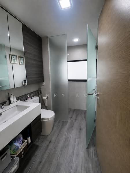 The Terrace, 88 Edgedale Plains, 3 Bedrooms, 1,076 sqft, Executive Condominium For Sale, by Perry Koh, 500158038 - Bathroom - PropertyGuru.com.sg