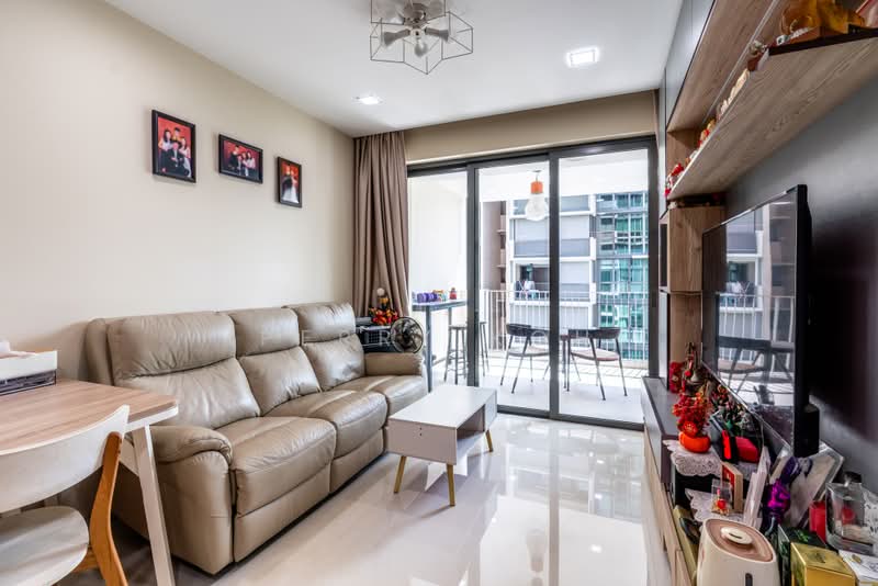 The Terrace, 88 Edgedale Plains, 3 Bedrooms, 1,076 sqft, Executive Condominium For Sale, by Perry Koh, 500158038 - Living Room - PropertyGuru.com.sg