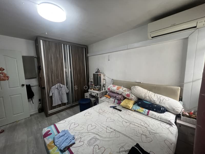 113 Tao Ching Road, 113 Tao Ching Road, 2 Bedrooms, 721 sqft, HDB Flat For Sale, by Kson Tay, 500158050 - Bedroom - PropertyGuru.com.sg