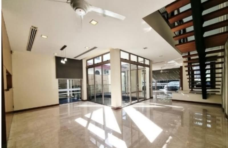 Jalan Remis, Jalan Remis, 5 Bedrooms, 3,821 sqft, Semi-Detached House For Rent, by Elliot Goon, 500158055 - Living Room - PropertyGuru.com.sg