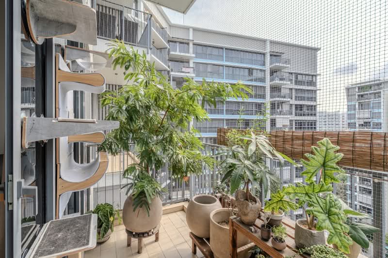 Boathouse Residences, 33 Upper Serangoon View, 1 Bedroom, 710 sqft, Condominium For Sale, by Wayne Ong, 500158060 - Balcony - PropertyGuru.com.sg