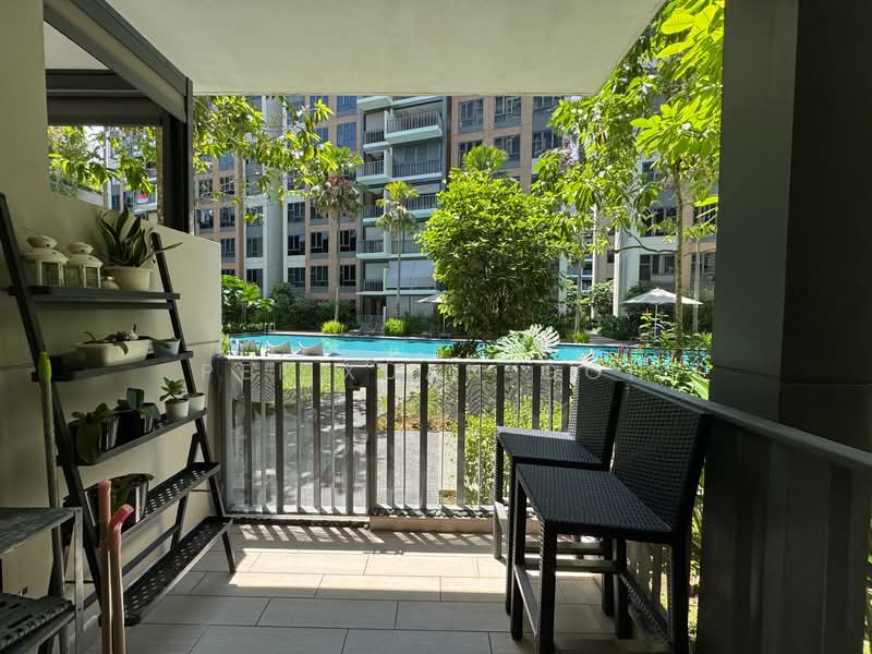 The Brownstone, 160 Canberra Drive, 3 Bedrooms, 990 sqft, Executive Condominium For Rent, by Pei Xuan Goh, 500158065 - Balcony - PropertyGuru.com.sg