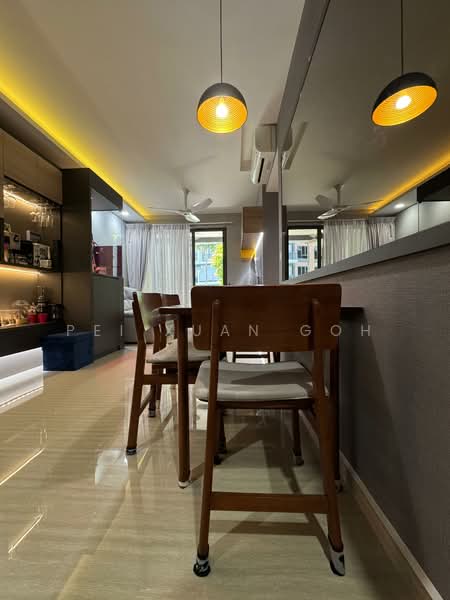 The Brownstone, 160 Canberra Drive, 3 Bedrooms, 990 sqft, Executive Condominium For Rent, by Pei Xuan Goh, 500158065 - Dining Room - PropertyGuru.com.sg