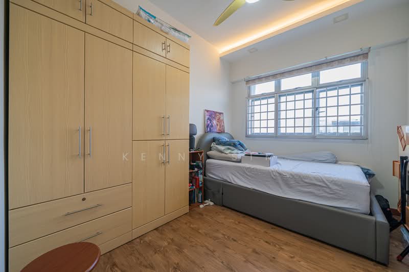 878A Tampines Avenue 8, 878A Tampines Avenue 8, 2 Bedrooms, 732 sqft, HDB Flat For Sale, by Kenny Sim, 500158071 - Bedroom - PropertyGuru.com.sg