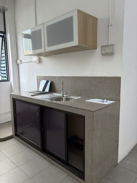 Toh Guan Centre, 21 Toh Guan Road East, 1,668 sqft, Factory / Workshop (B2) For Sale, by Jenn K, 500158089 - Kitchen - CommercialGuru.com.sg