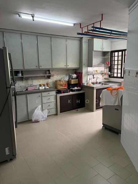 108 Jurong East Street 13, 108 Jurong East Street 13, 3 Bedrooms, 968 sqft, HDB Flat For Rent, by Ken Khoo, 500158092 - Kitchen - PropertyGuru.com.sg