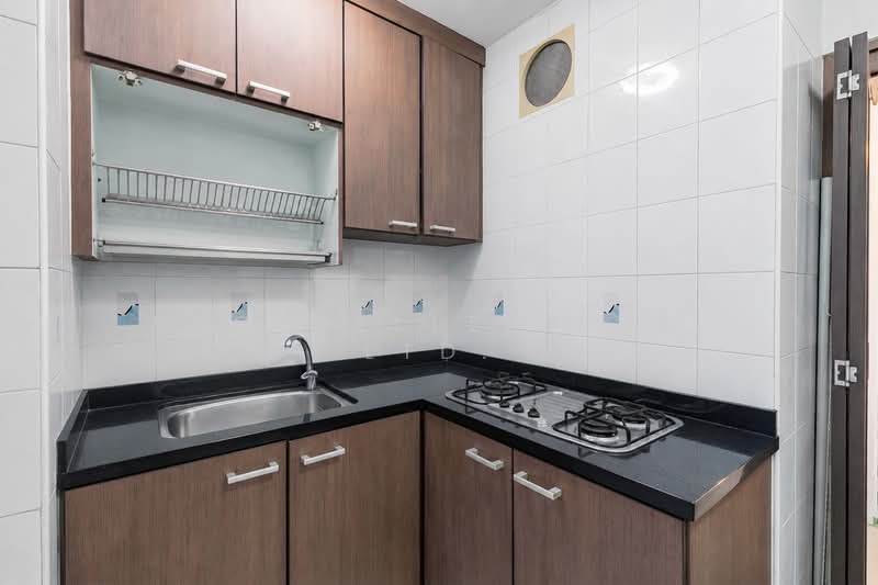 2A Upper Boon Keng Road, 2A Upper Boon Keng Road, 3 Bedrooms, 915 sqft, HDB Flat For Sale, by Kit Toh, 500158096 - Kitchen - PropertyGuru.com.sg
