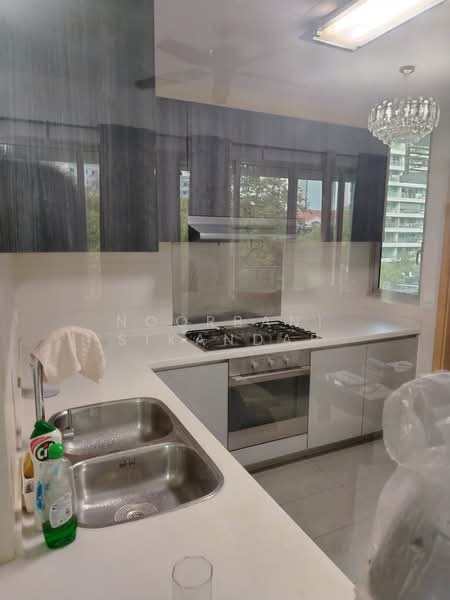 Livia, 71 Pasir Ris Grove, 4 Bedrooms, 1,539 sqft, Condominium For Sale, by Noorbani Sikandar, 500158097 - Kitchen - PropertyGuru.com.sg