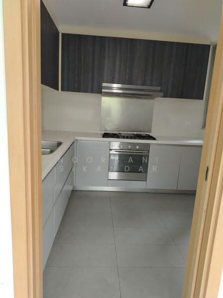 Livia, 71 Pasir Ris Grove, Pasir Ris / Tampines, 4 Bedrooms, 1,539 sqft, Condominium For Rent, by Noorbani Sikandar, 500158097 - Kitchen - PropertyGuru.com.sg