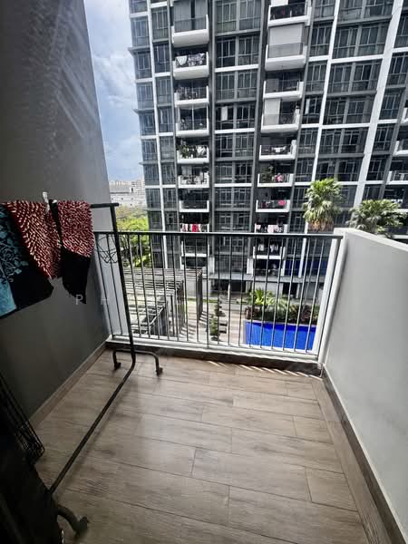 La Fiesta, 68 Sengkang Square, 1 Bedroom, 431 sqft, Condominium For Rent, by Phyllis Tan, 500158107 - Balcony - PropertyGuru.com.sg