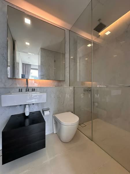 Scotts Square, 8 Scotts Road, 1 Bedroom, 635 sqft, Condominium For Rent, by Melvin Sim, 500158109 - Bathroom - PropertyGuru.com.sg