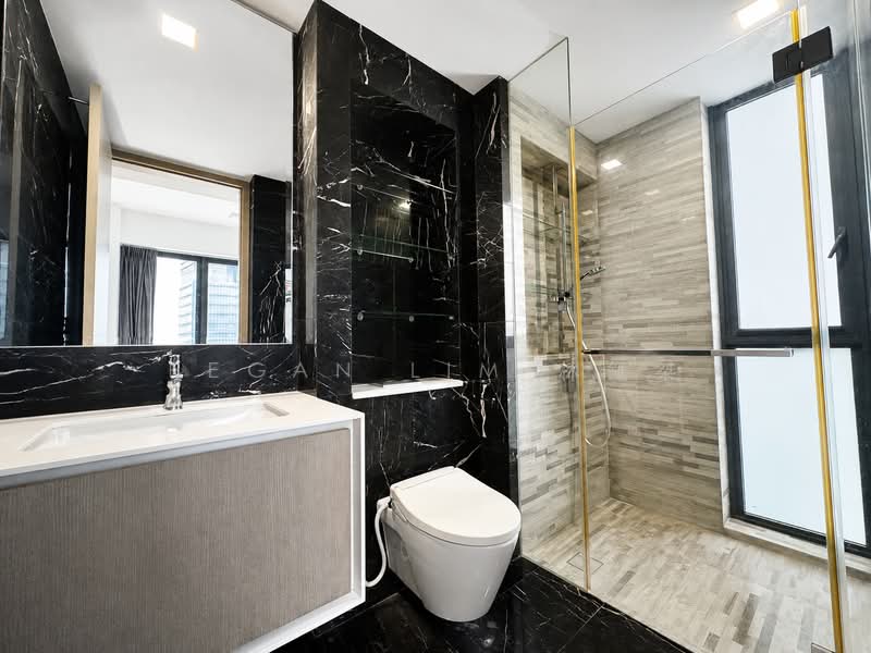 J Gateway, 2 Gateway Drive, 3 Bedrooms, 969 sqft, Condominium For Rent, by Regan Lim 林鉦桀, 500158116 - Bathroom - PropertyGuru.com.sg