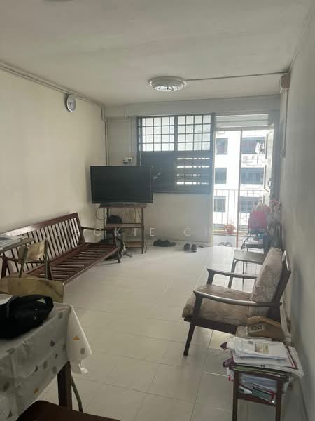 57 Lorong 5 Toa Payoh, 57 Lorong 5 Toa Payoh, 2 Bedrooms, 657 sqft, HDB Flat For Sale, by Jackie Chen, 500158121 - Living Room - PropertyGuru.com.sg