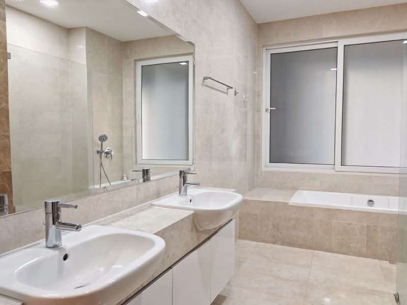 Kelulut Hill, Kelulut Hill, 6 Bedrooms, 5,550 sqft, Terraced House For Sale, by Brian Wu, 500158137 - Bathroom - PropertyGuru.com.sg