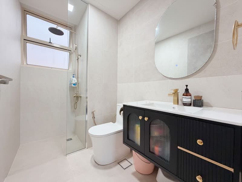 Sims Green, 7 Lorong 27A Geylang, 2 Bedrooms, 1,755 sqft, Apartment For Sale, by Jax Lim, 500158140 - Common Bathroom - PropertyGuru.com.sg