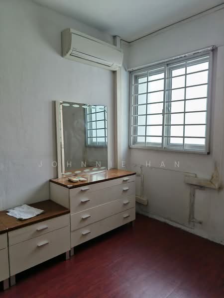 108 Bedok Reservoir Road, 108 Bedok Reservoir Road, 2 Bedrooms, 721 sqft, HDB Flat For Rent, by Johnnie Han, 500158144 - Interior - PropertyGuru.com.sg