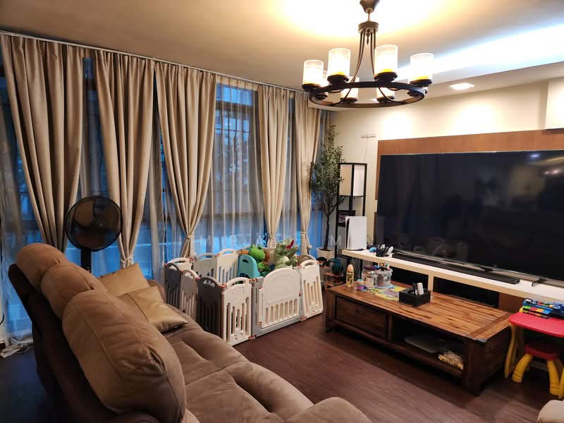 188 Punggol Central, 188 Punggol Central, 3 Bedrooms, 1,184 sqft, HDB Flat For Sale, by Imran MK, 500158153 - Living Room - PropertyGuru.com.sg