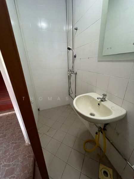 Angsana @21, 21 Lorong Tahar, Room Rental, 120 sqft, Apartment For Rent, by Thomas Quek, 500158155 - Bathroom - PropertyGuru.com.sg