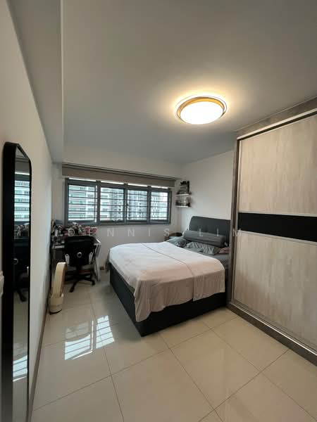 377B Hougang Street 32, 377B Hougang Street 32, 4 Bedrooms, 1,399 sqft, HDB Flat For Sale, by Dennis Lim, 500158161 - Bedroom - PropertyGuru.com.sg