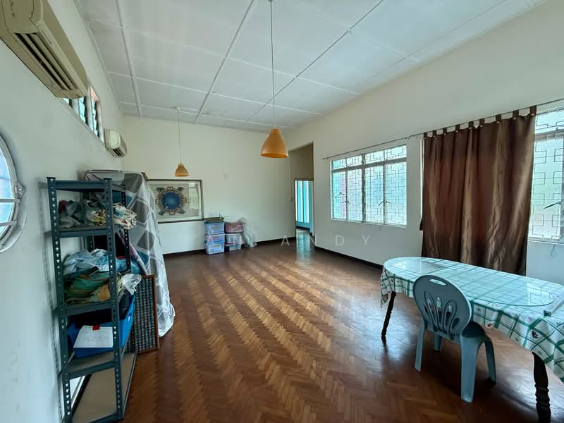 1 Gilstead Road, , 5 Bedrooms, 5,000 sqft, Detached House For Rent, by Gan Andy, 500158162 - Living Room - PropertyGuru.com.sg