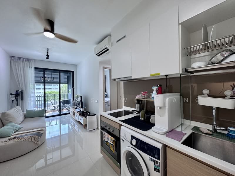 Treasure at Tampines, 3 Tampines Lane, 2 Bedrooms, 581 sqft, Condominium For Sale, by Dylan Su Weixiang, 500158163 - Living Room - PropertyGuru.com.sg
