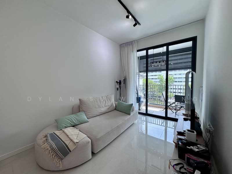 Treasure at Tampines, 3 Tampines Lane, 2 Bedrooms, 581 sqft, Condominium For Sale, by Dylan Su Weixiang, 500158163 - Living Room - PropertyGuru.com.sg