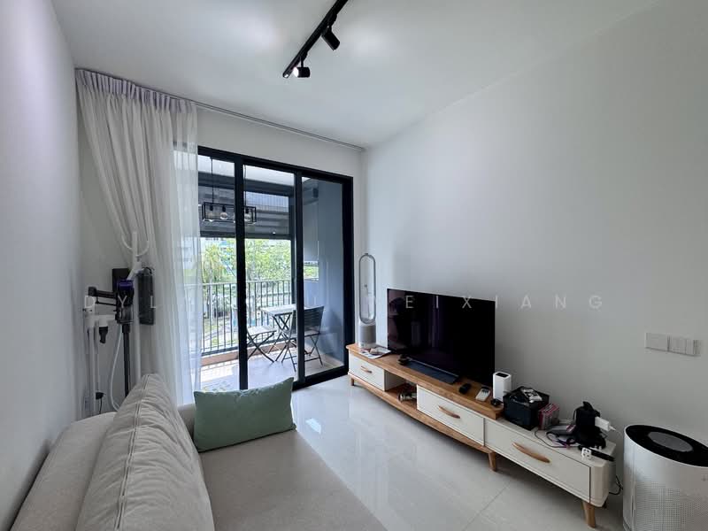 Treasure at Tampines, 3 Tampines Lane, 2 Bedrooms, 581 sqft, Condominium For Sale, by Dylan Su Weixiang, 500158163 - Living Room - PropertyGuru.com.sg